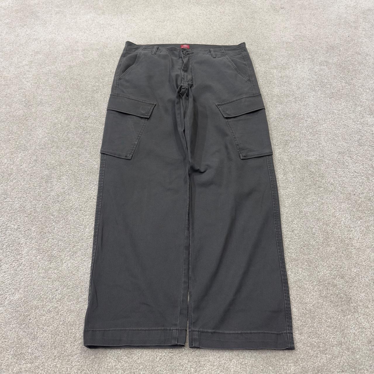 Levi’s cargo pants y2k W32L30 grey Straight leg utility skater style pants