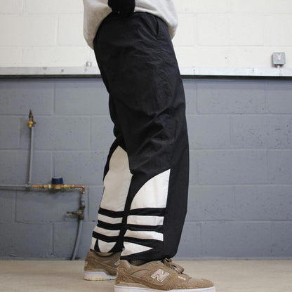 Black Adidas trackies 14 loose y2k style joggers adjustable stripe detail track pants