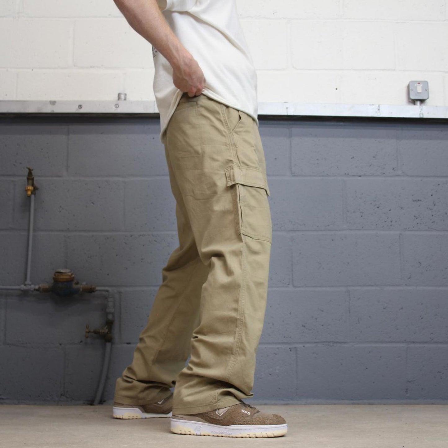 Wrangler cargo pants W34 L32 khaki loose relaxed skater cargos