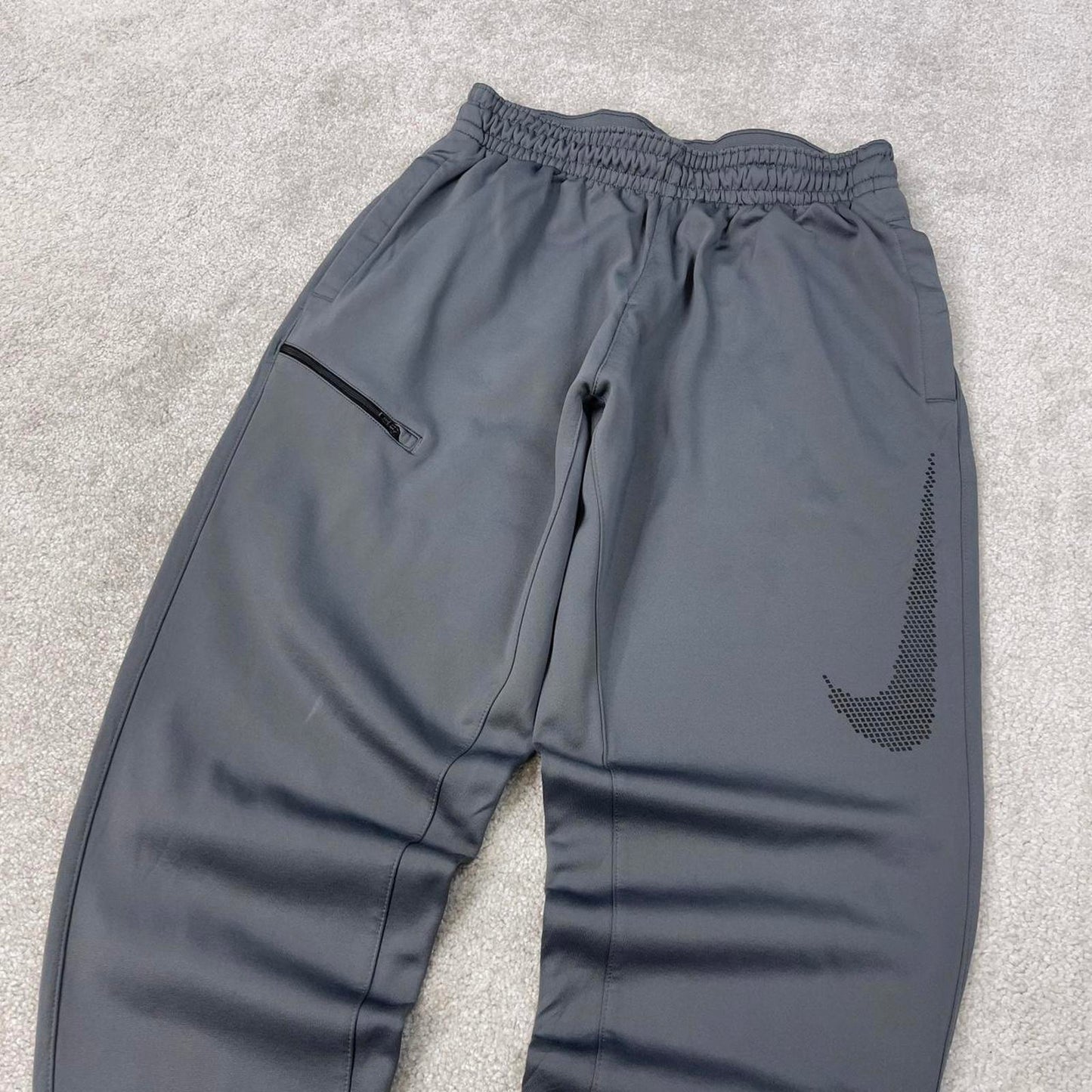 Nike Trackies XL Grey y2k 00s style loose leg joggers print logo fleece lined