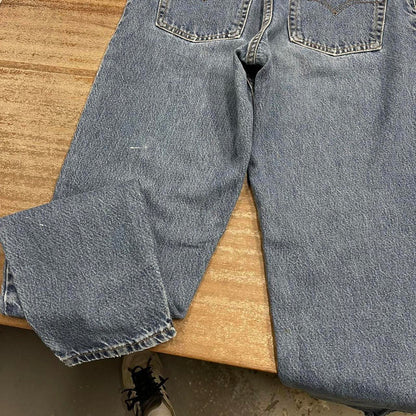 Blue Levi's 550 jeans 8