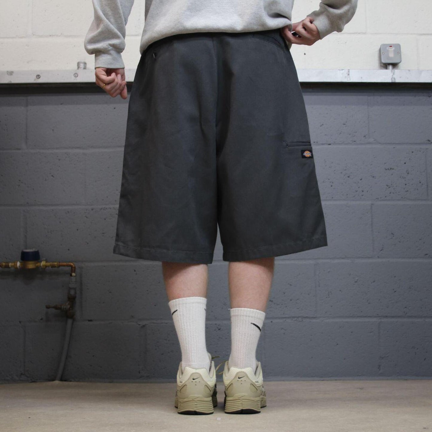 Dickies baggy Y2K carpenter shorts skater style grey Loose chino long leg style summer festival