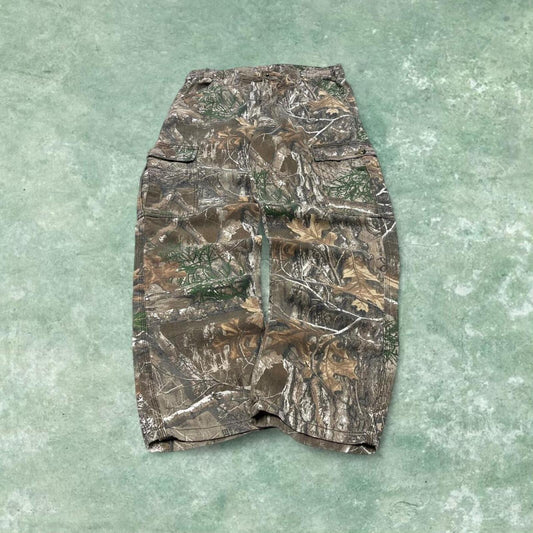 Y2k Realtree camo cargo pants Medium khaki floaty King's Camo forest camouflage pants