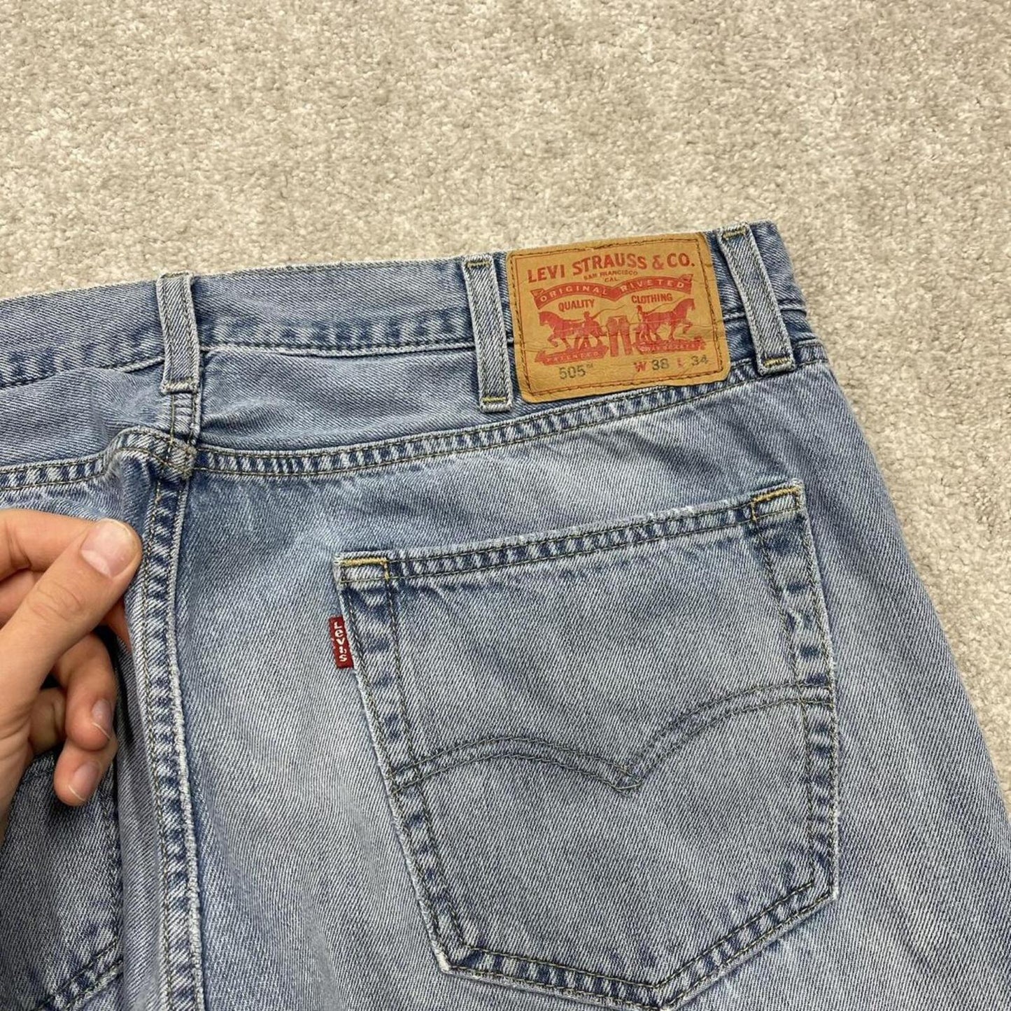 Y2k Levi's 505 jeans blue W38 Straight leg denim pants red tab logo