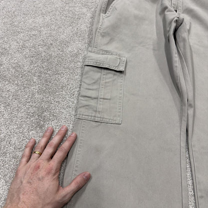 Wrangler cargo pants y2k beige W34L30 Loose straight leg skater style workwear utility
