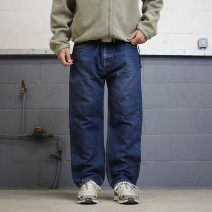 Vintage Levis 505 jeans y2k 90s skater style W40L29 blue 5 pocket 100% cotton denim pants