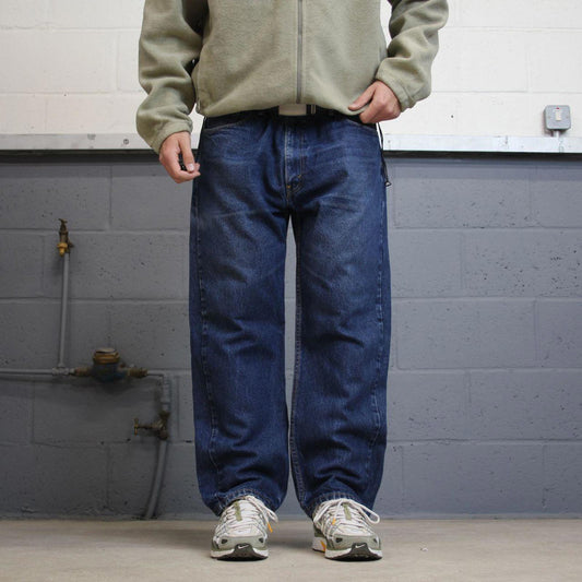 Vintage Levis 505 jeans y2k 90s skater style W40L29 blue 5 pocket 100% cotton denim pants