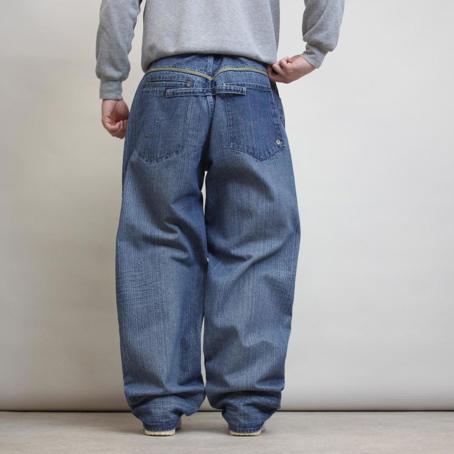 Vintage Rocawear baggy jeans W36L33