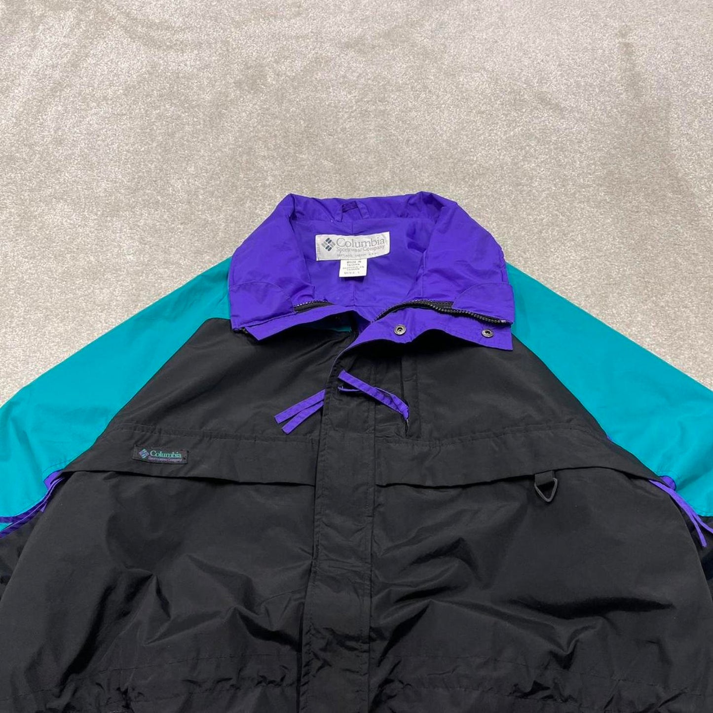 Vintage y2k Columbia technical windbreaker jacket black Zip pockets patch logo block colour coat