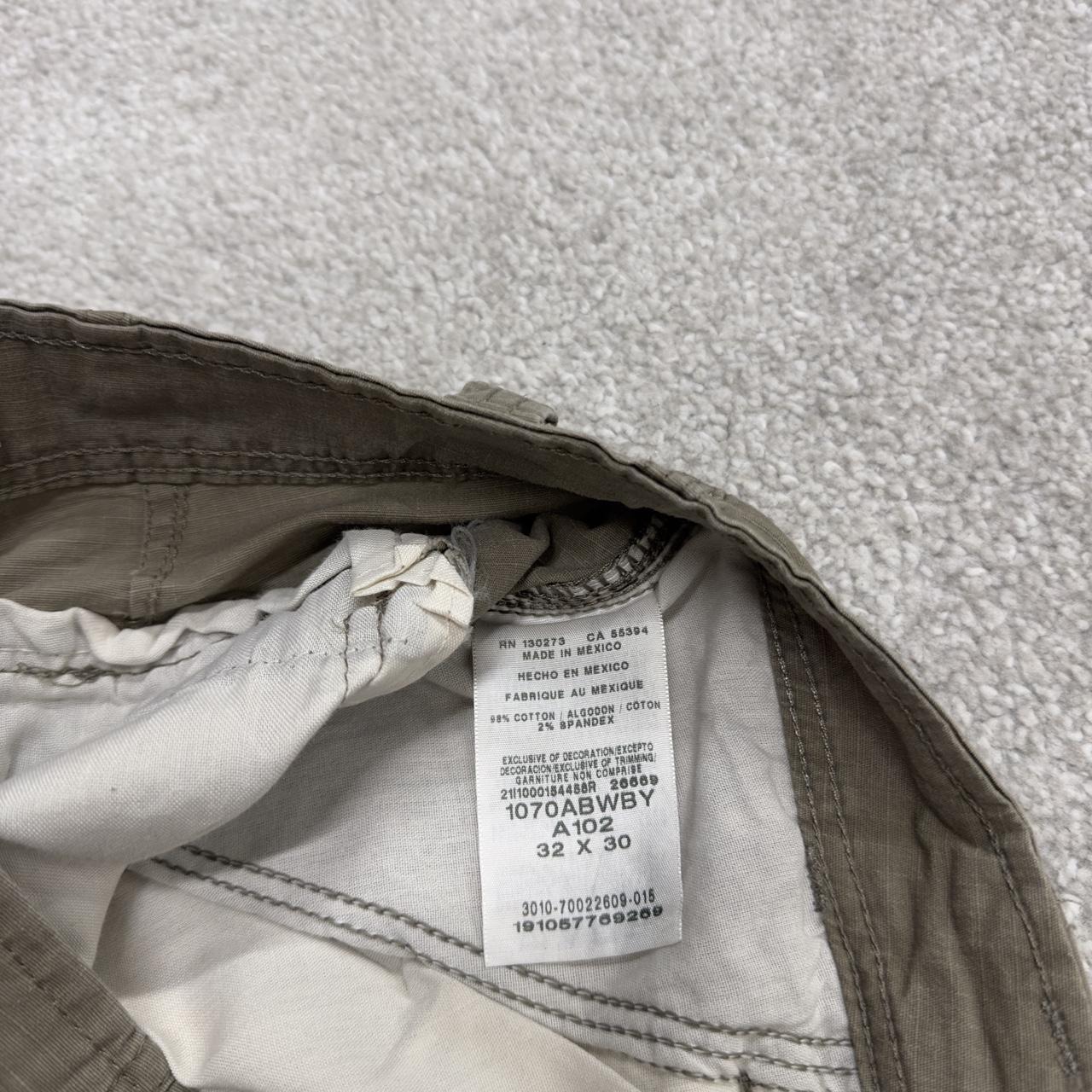 Wrangler cargo pants y2k khaki W32L30 Straight leg relaxed skater work pants