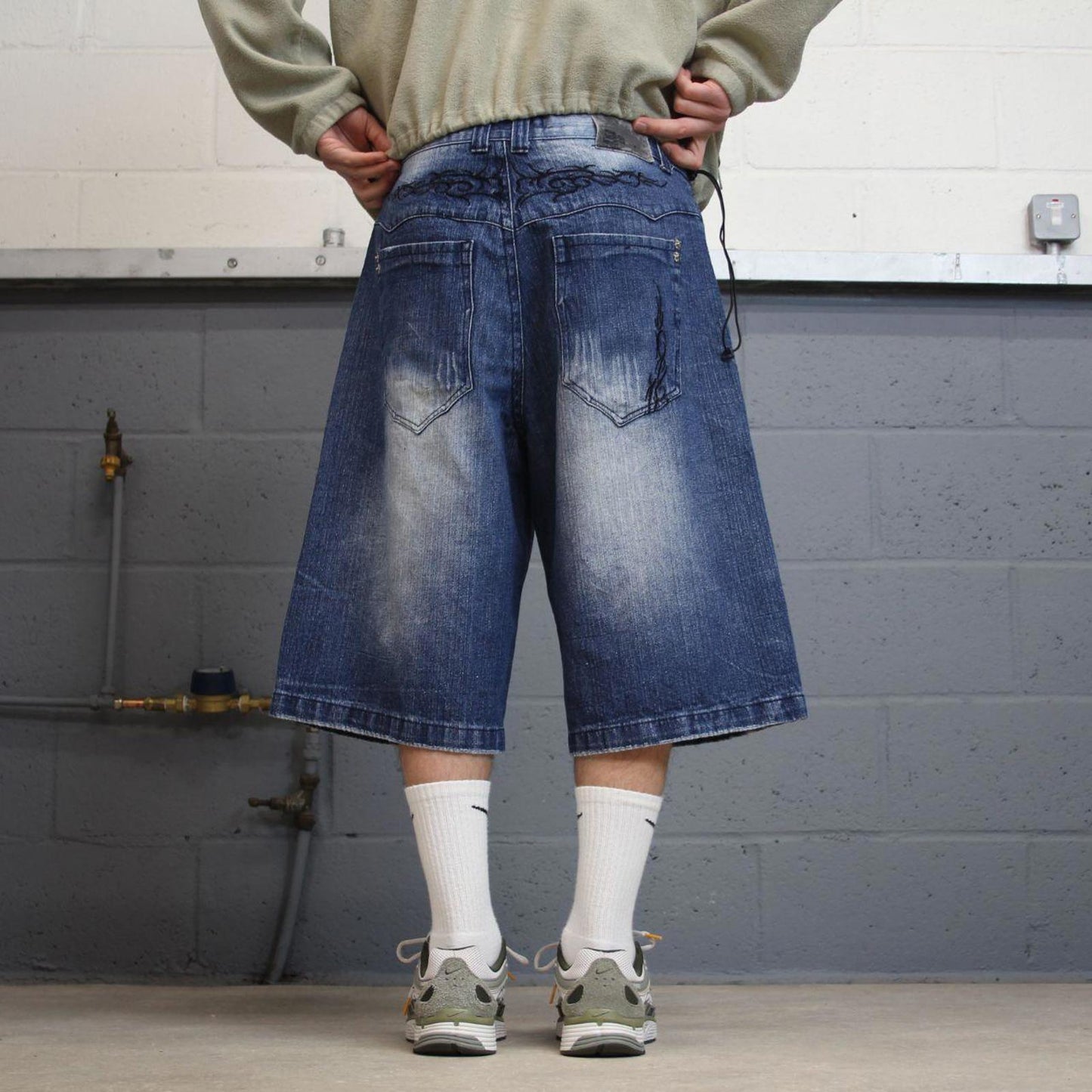 Y2k baggy denim shorts skater style blue Loose Brooklyn Xpress wide leg summer festival shorts