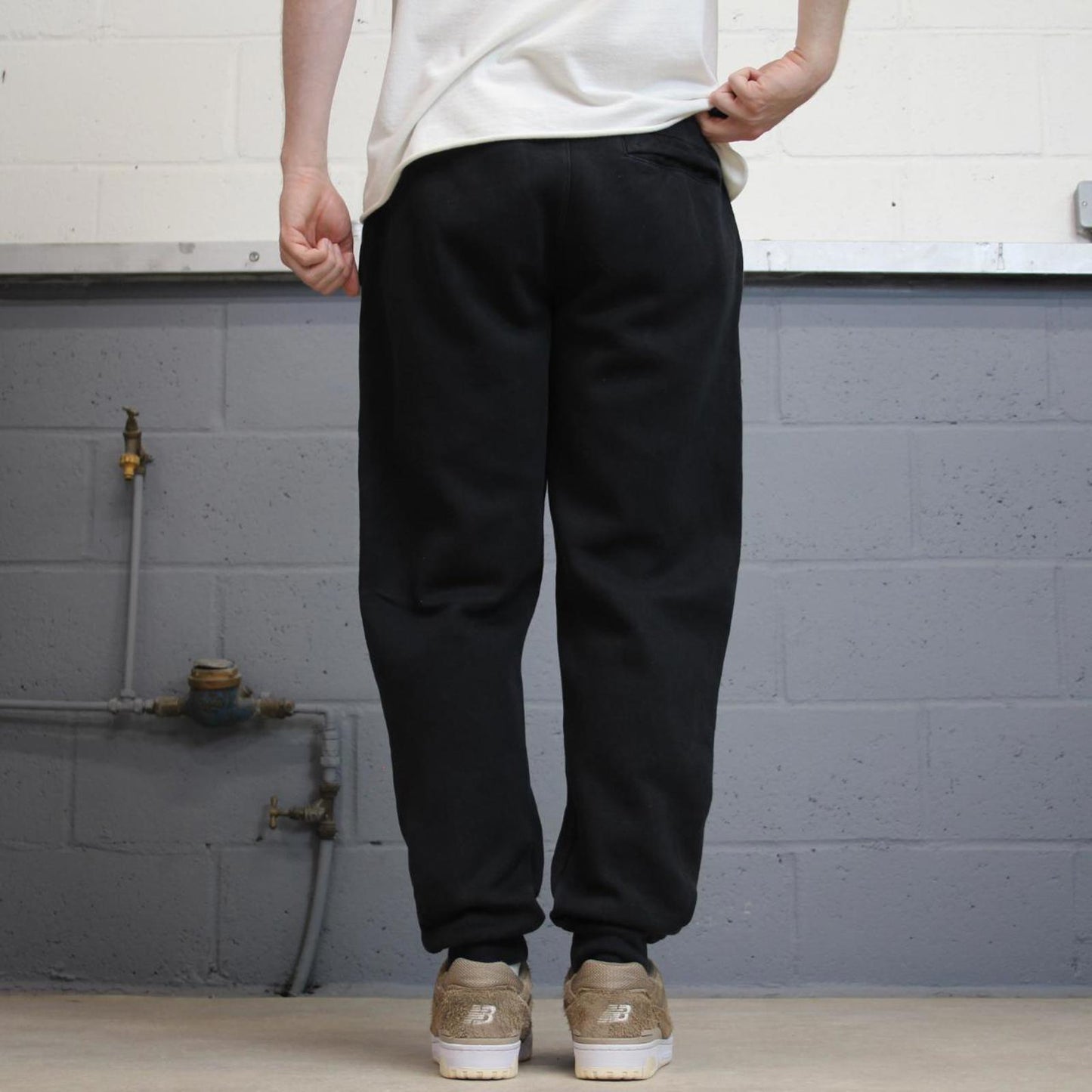 Y2k Black Nike joggers M loose sweatpants embroidered swoosh logo