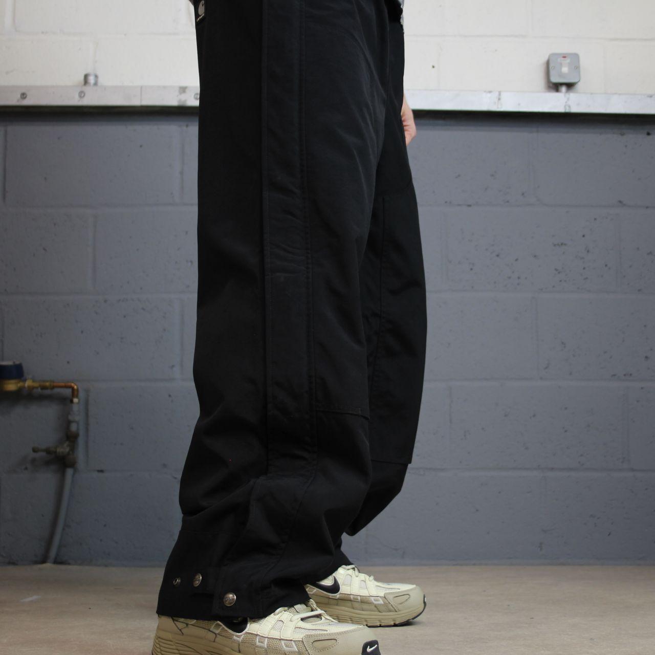 Carhartt baggy waterproof trousers wide leg black rain pants hiking snow pants outdoors technical