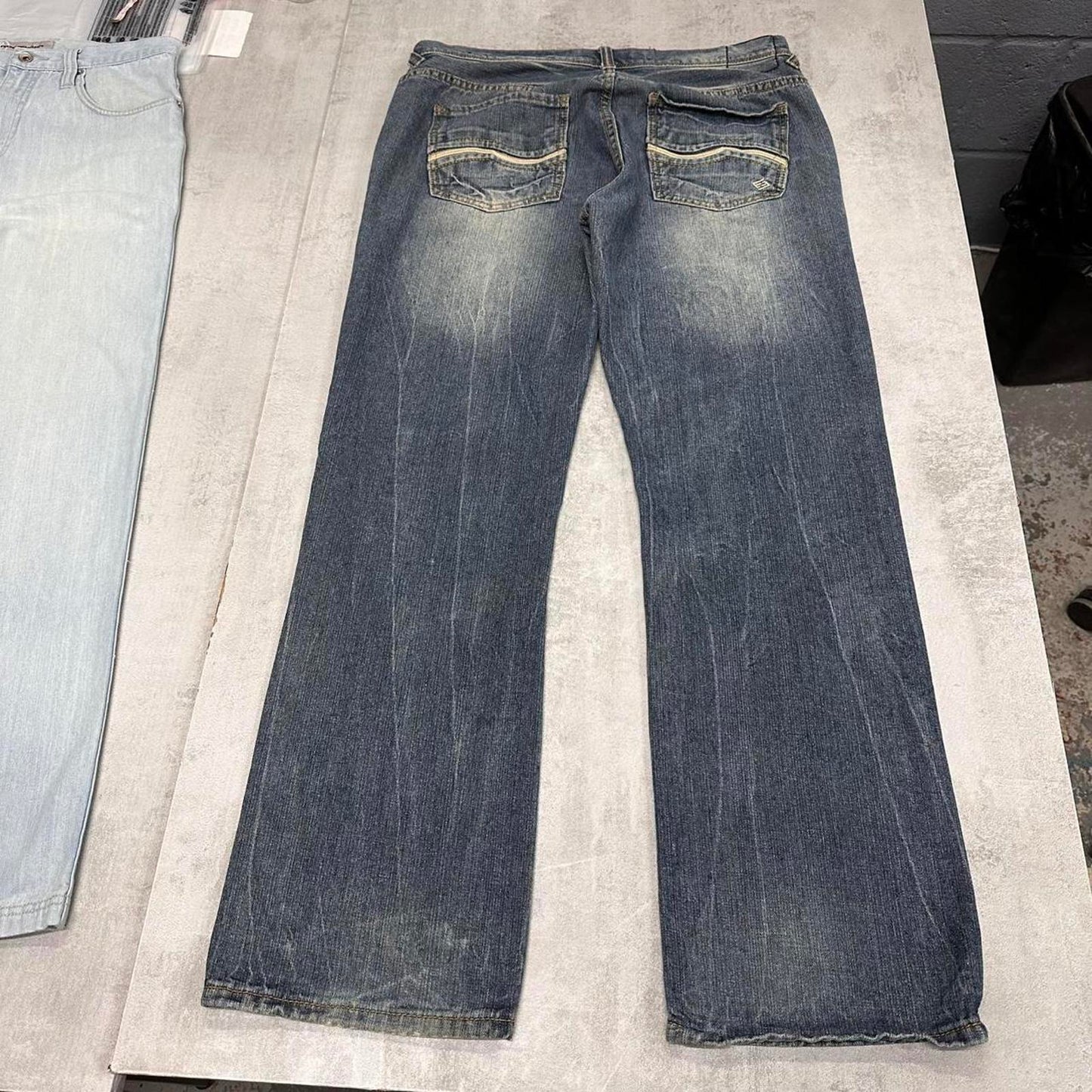 Y2K Enyce jeans Loose W36L32 denim skate pants embroidered design