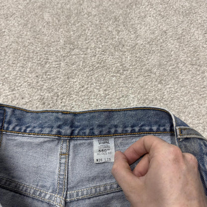 Levi’s 550 relaxed jeans y2k W34L29 blue red tab logo