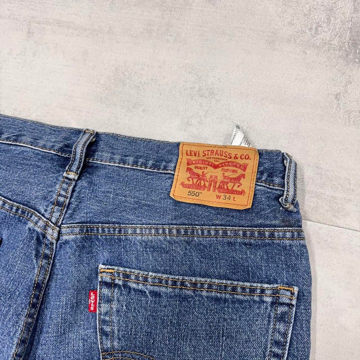 Vintage mens Levi’s 550 jorts W34 blue denim loose 90s style skater shorts