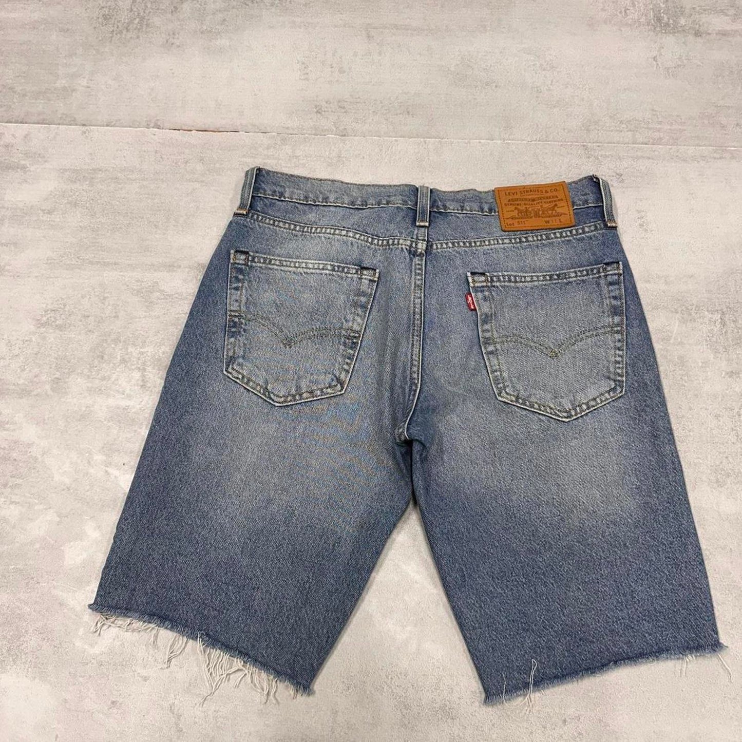 Mens Levi’s denim shorts W32