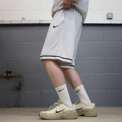 Loose Nike sports shorts y2k grey Basketball style comfy loose floaty summer gym shorts