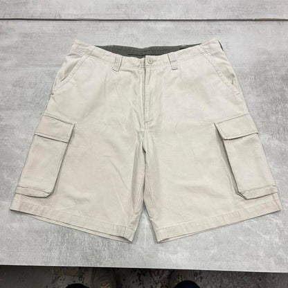 Beige IZOD cargo shorts W36