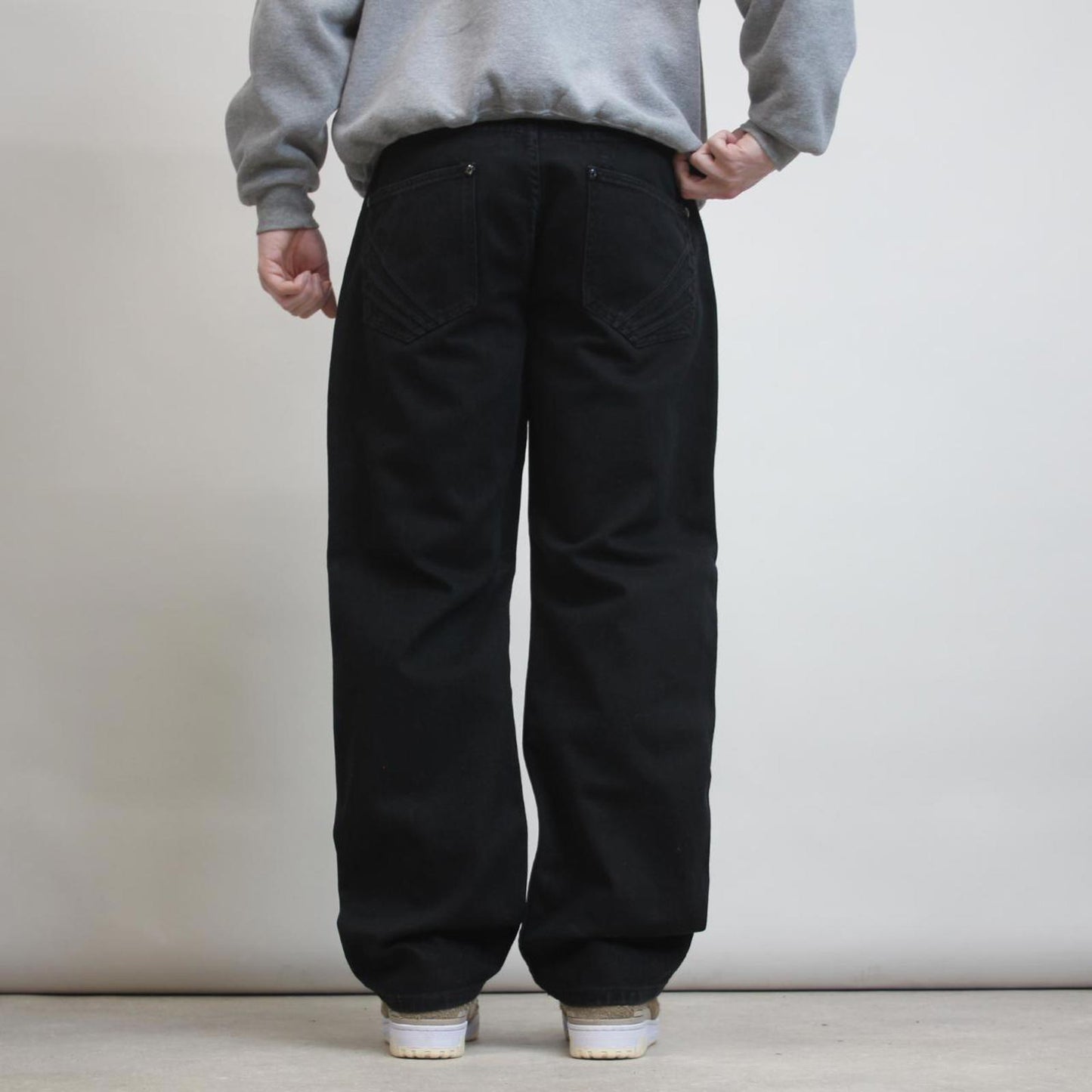 Mens baggy Akademiks jeans W36 L31