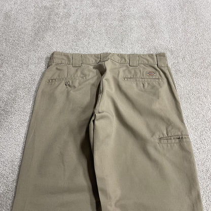 Dickies carpenter pants W34L32 khaki slim fit Chino style skate work trousers