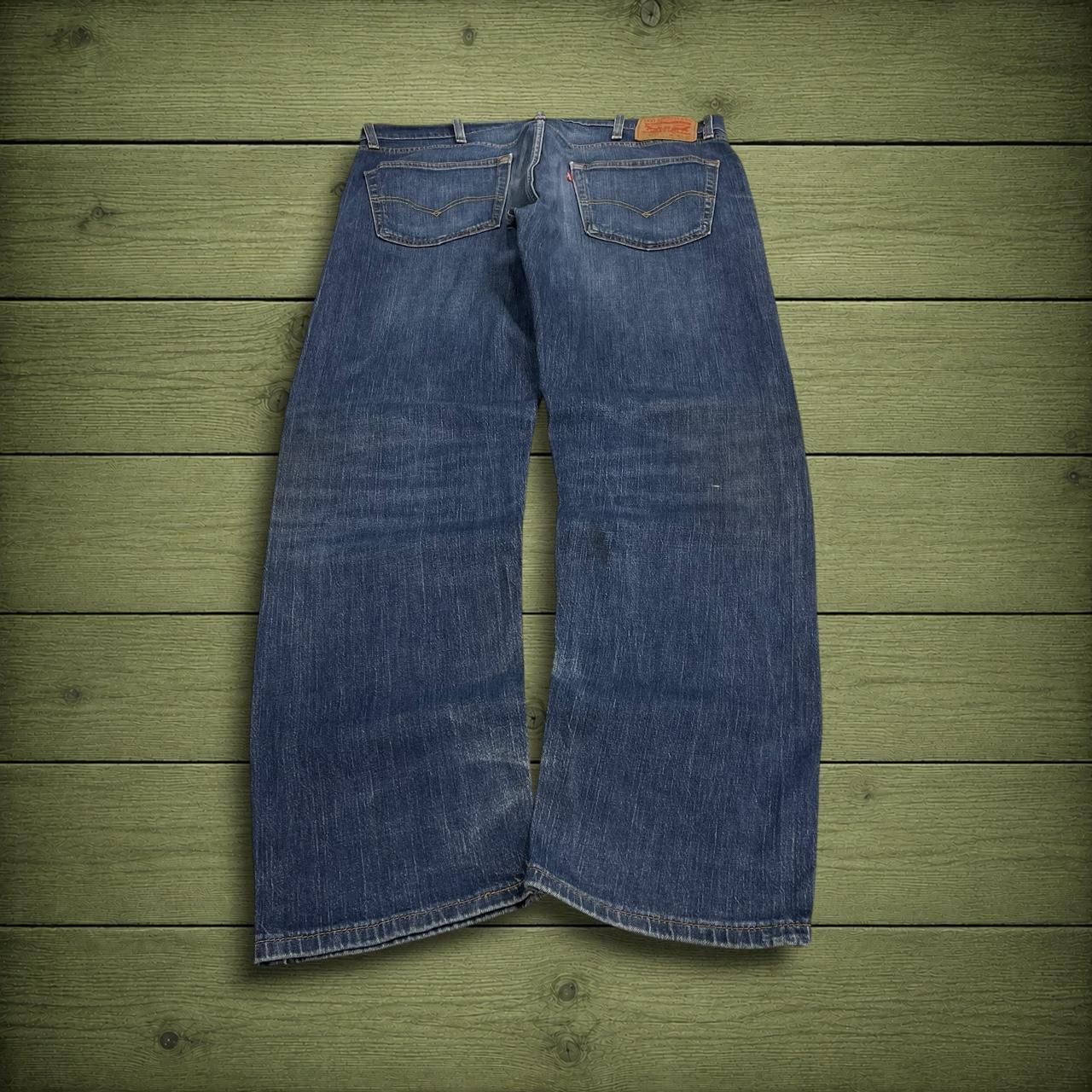 Y2K Levi’s 505 jeans straight leg faded blue Straight fit 5 pocket pants belt loops red tab logo