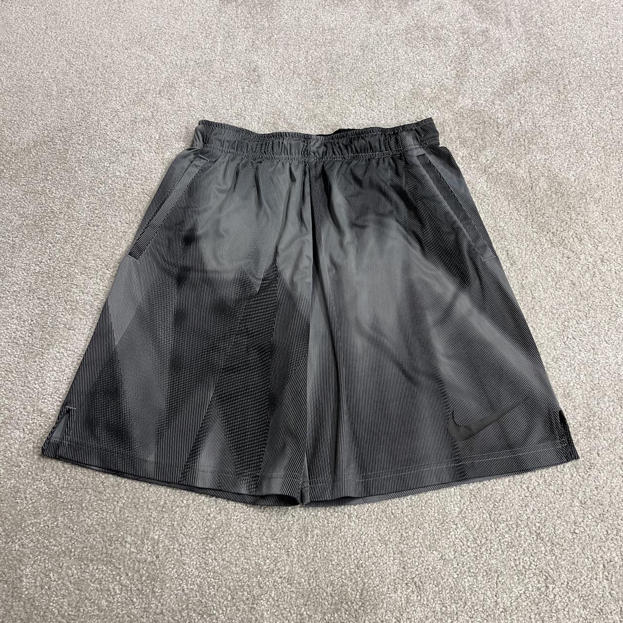 Nike sports shorts y2k Dri-Fit grey Patterned loose floaty summer gym shorts