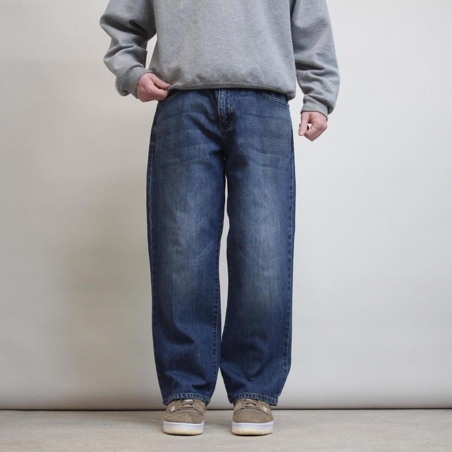 Lee jeans W38 L28 blue loose 90s style jeans stitch detail