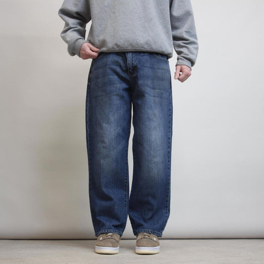 Lee jeans W38 L28 blue loose 90s style jeans stitch detail