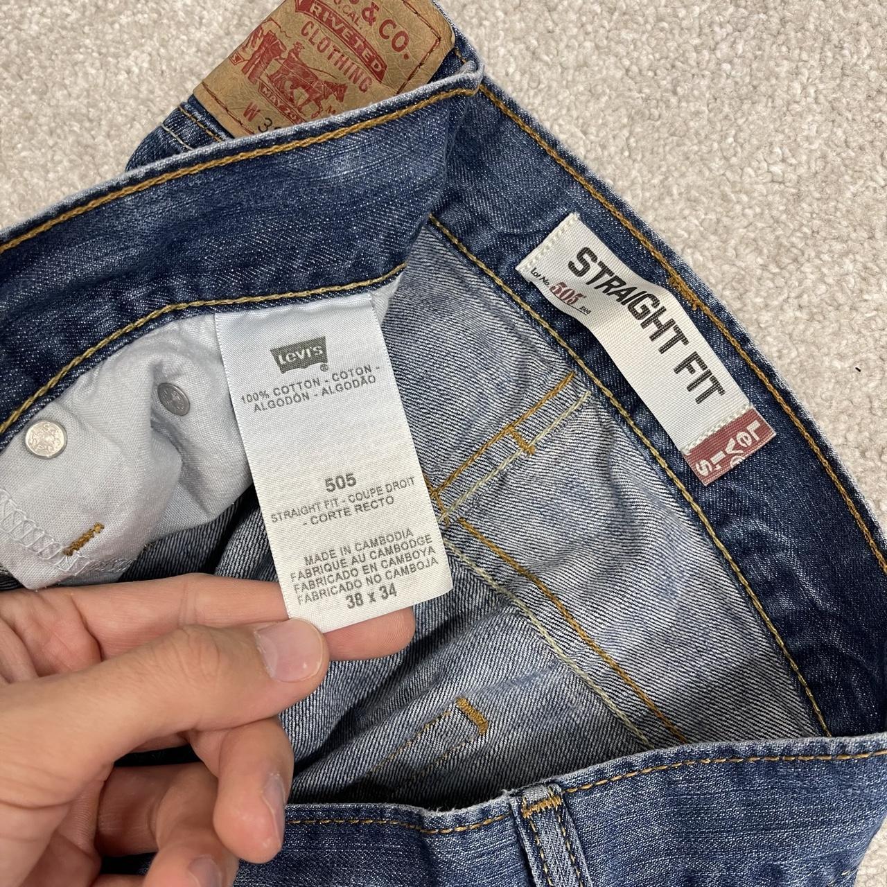 Y2K Levi’s 505 jeans W38L34 blue 100% cotton straight fit 5 pocket belt loops red tab logo
