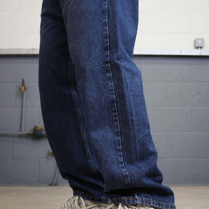 Vintage Levis 505 jeans y2k 90s skater style W40L29 blue 5 pocket 100% cotton denim pants