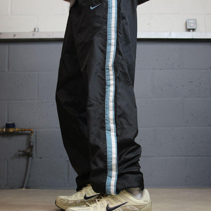 Y2K Nike baggy popper tracksuit bottoms black L swoosh logo side stripe track pants