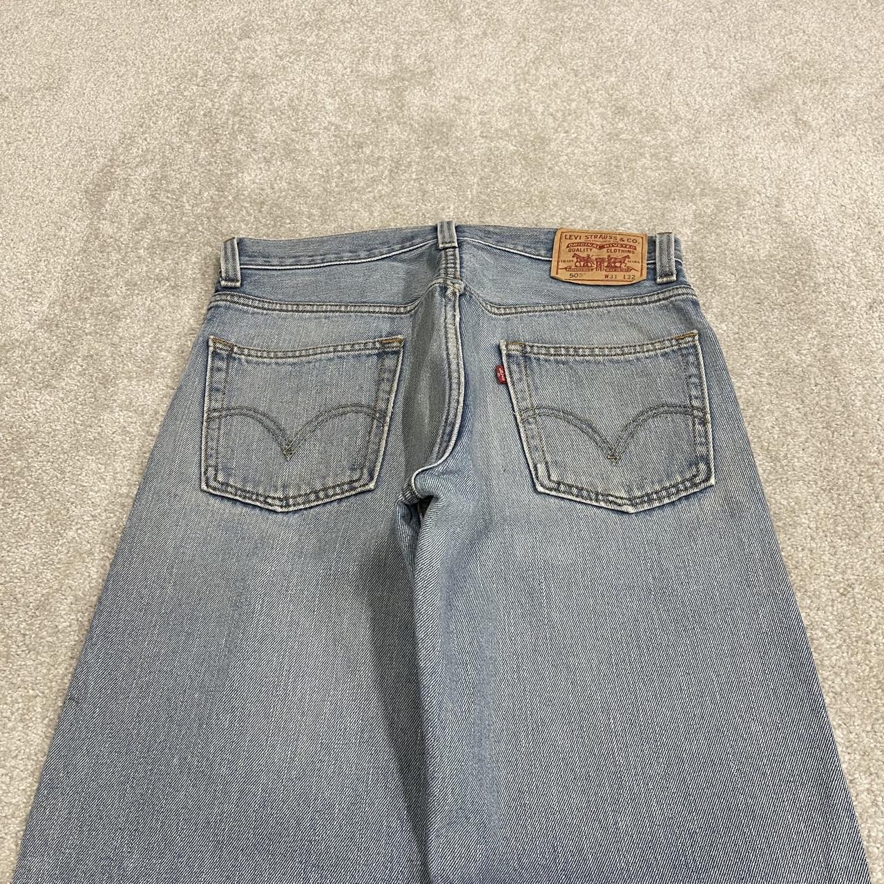 Y2K Levi’s 505 jeans W32L32 straight leg washed blue Straight fit 5 pocket pants belt loops red tab