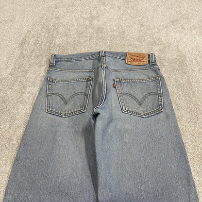 Y2K Levi’s 505 jeans W32L32 straight leg washed blue Straight fit 5 pocket pants belt loops red tab