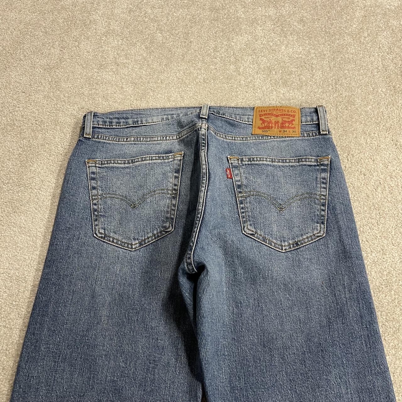 Levi’s 505 jeans Y2K W34L30 blue Levi’s straight leg surf style pants, red tab logo
