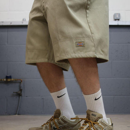 Dickies chino shorts carpenter khaki Chino style skater shorts loose leg festival
