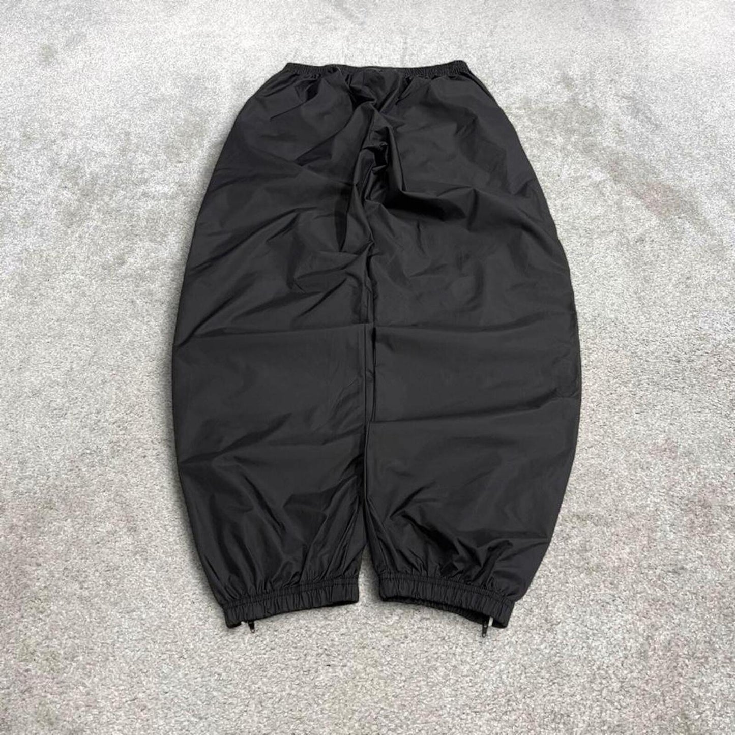 Reebok tracksuit bottoms Y2K black Loose unlined lightweight side stripe track pants