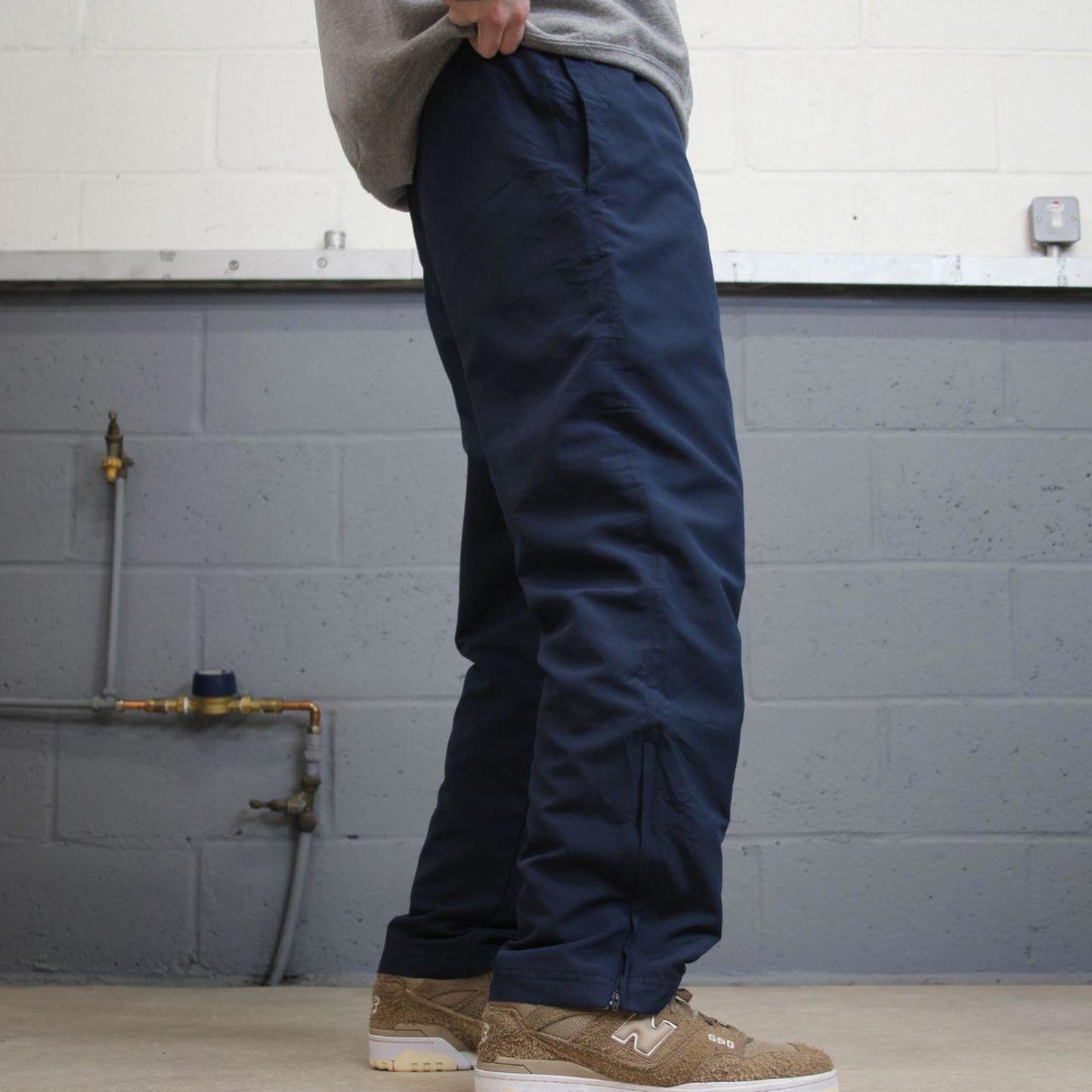 Vintage y2k Reebok tracksuit bottoms navy Loose lined embroidered track pants ankle zips