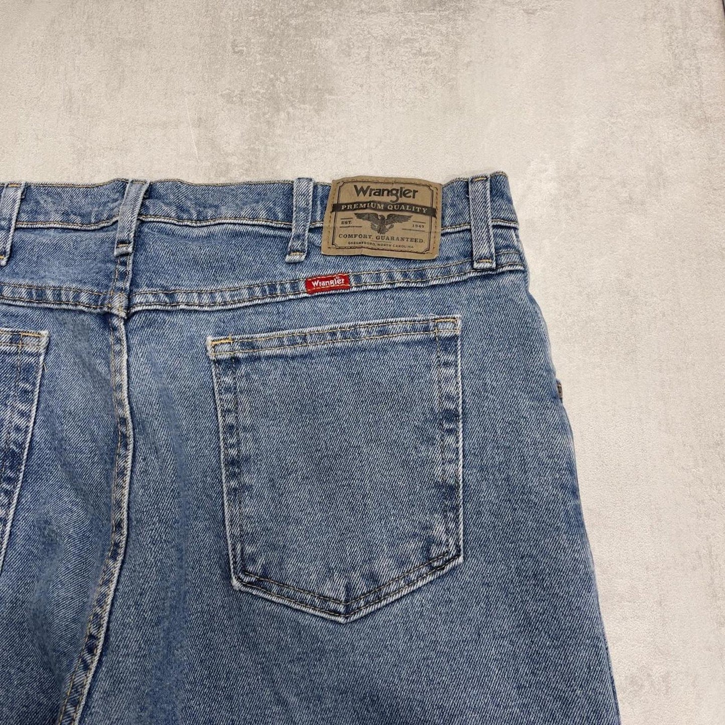Blue Wrangler jeans W36L32 straight leg denim skater pants