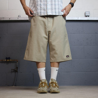 Dickies baggy chino shorts W42 khaki long leg chino style summer skater shorts