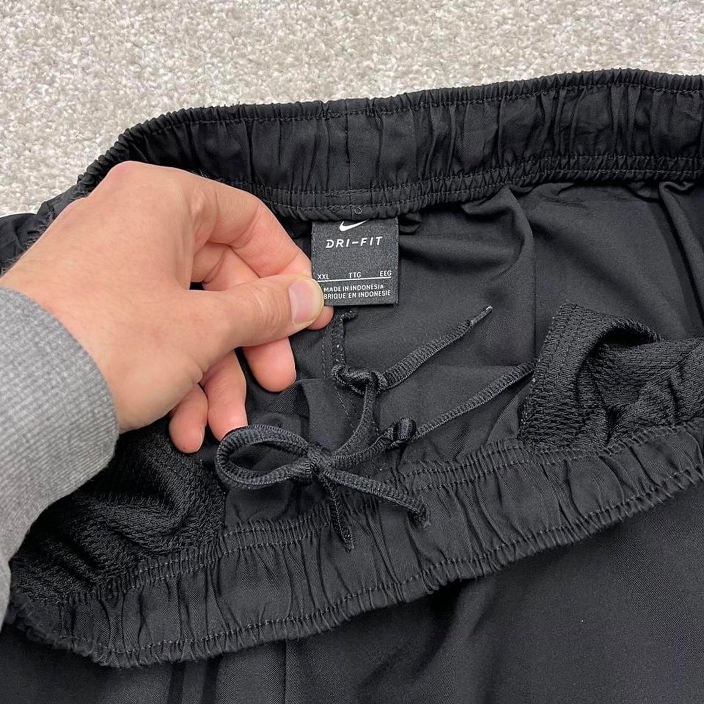 00s Nike tracksuit bottoms y2k XXL black joggers print Swoosh logo gym wear trackies