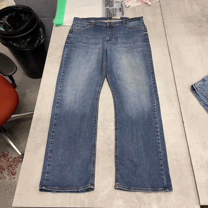 Blue Wrangler Jeans W38L32