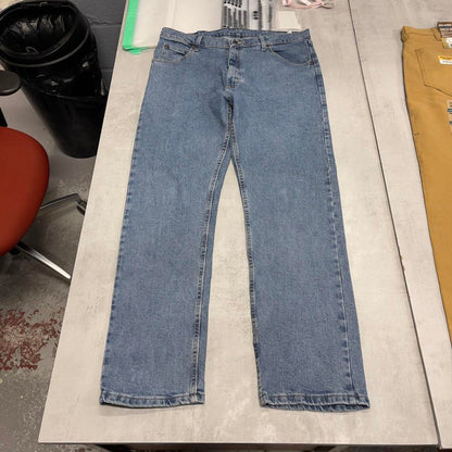 Blue Wrangler jeans W36L32 straight leg denim skater pants