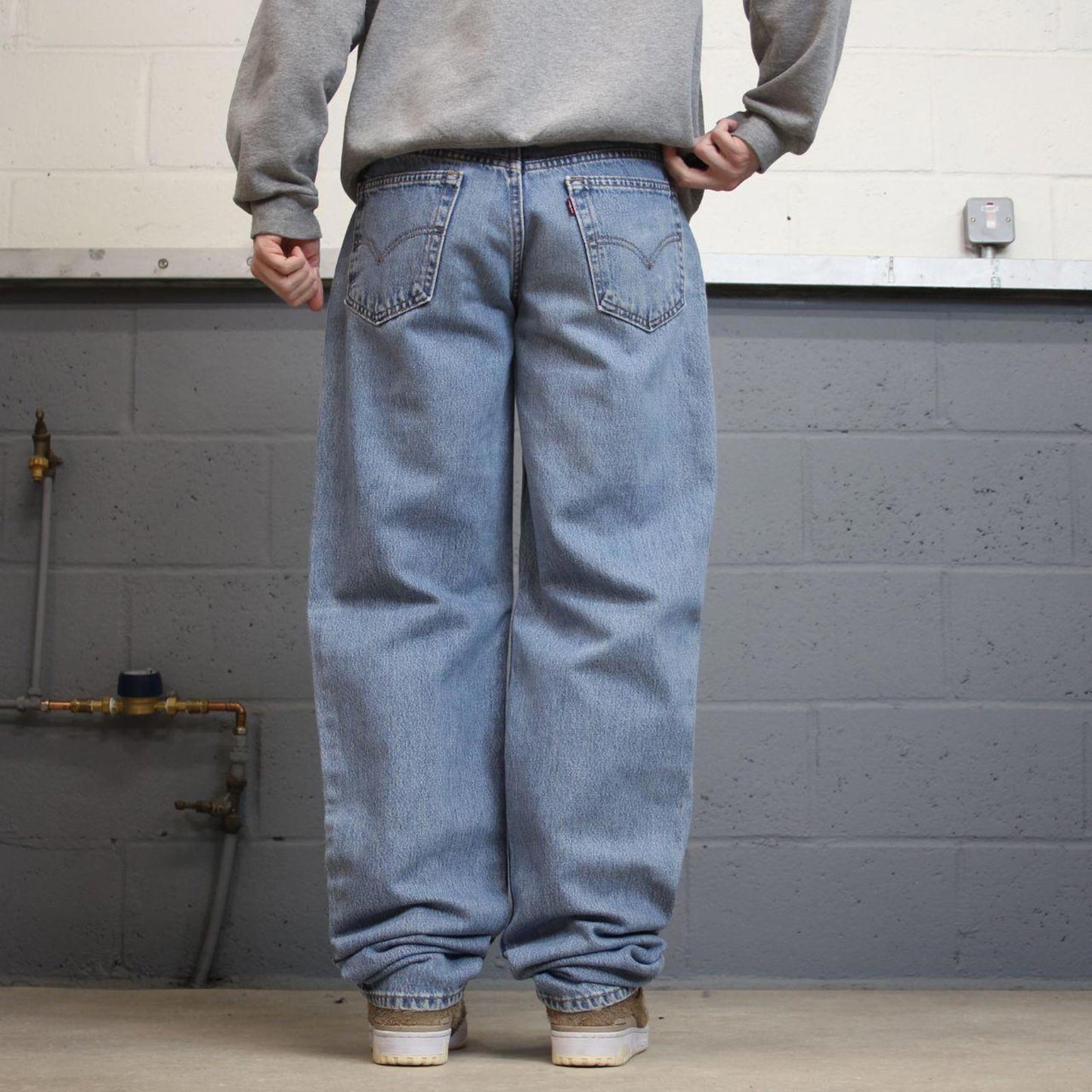 Y2K Levi’s 550 jeans wide leg blue Loose relaxed fit denim pants red tab logo