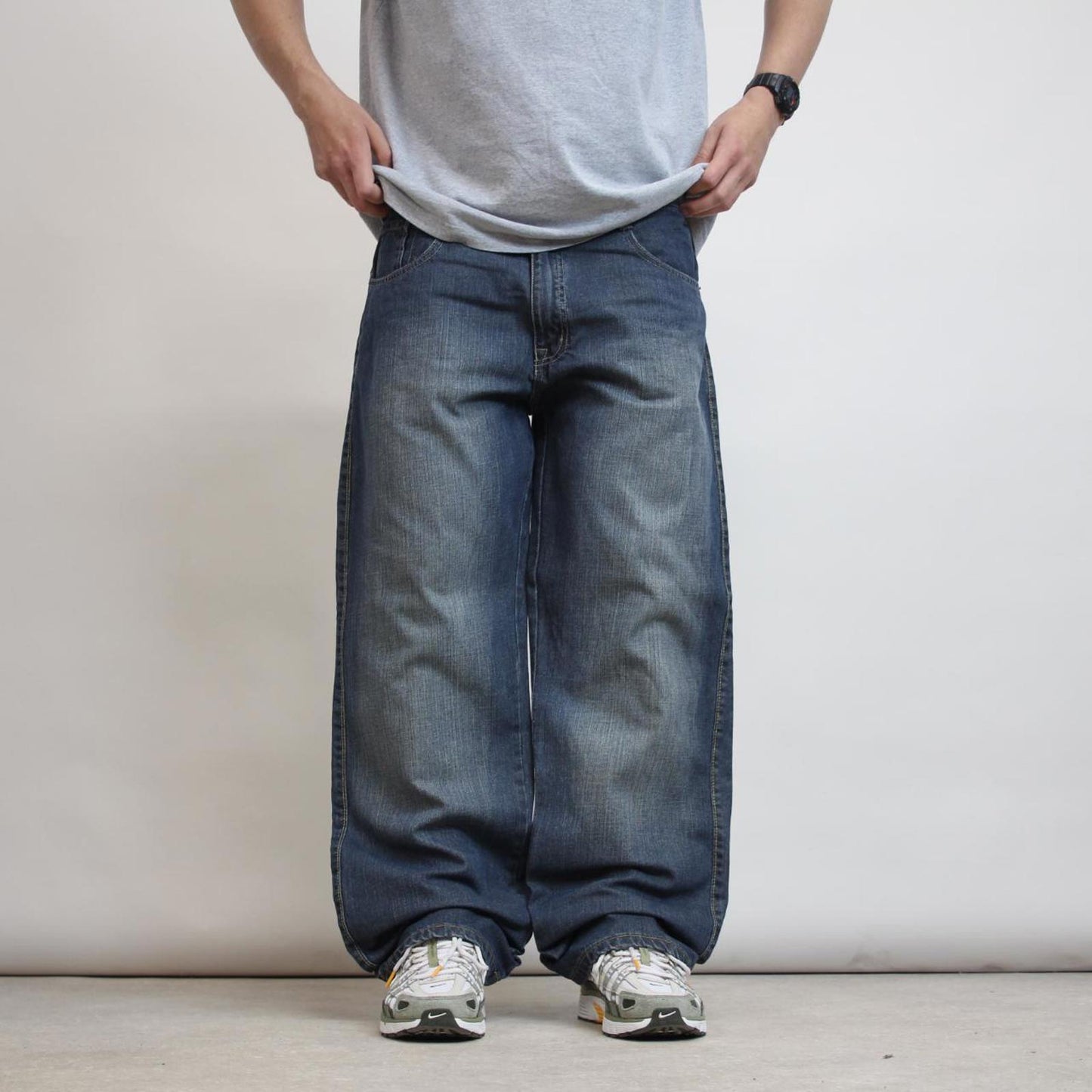 Mens baggy QRUEL jeans W38 L33