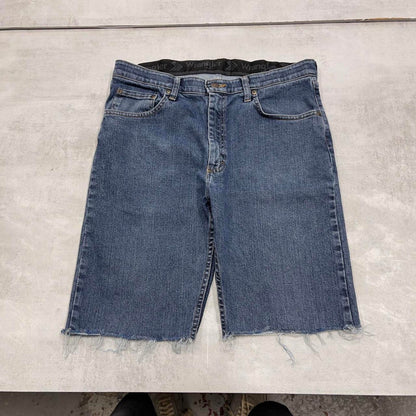 Loose Wrangler jorts W34