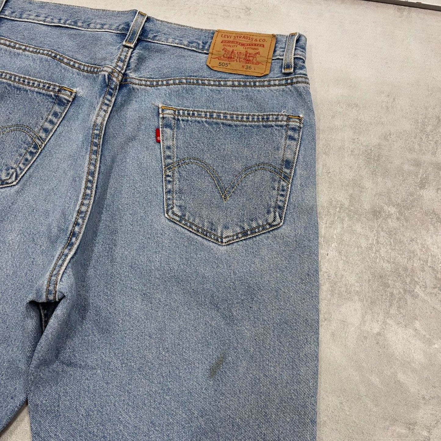 Mens Levi’s denim shorts W36