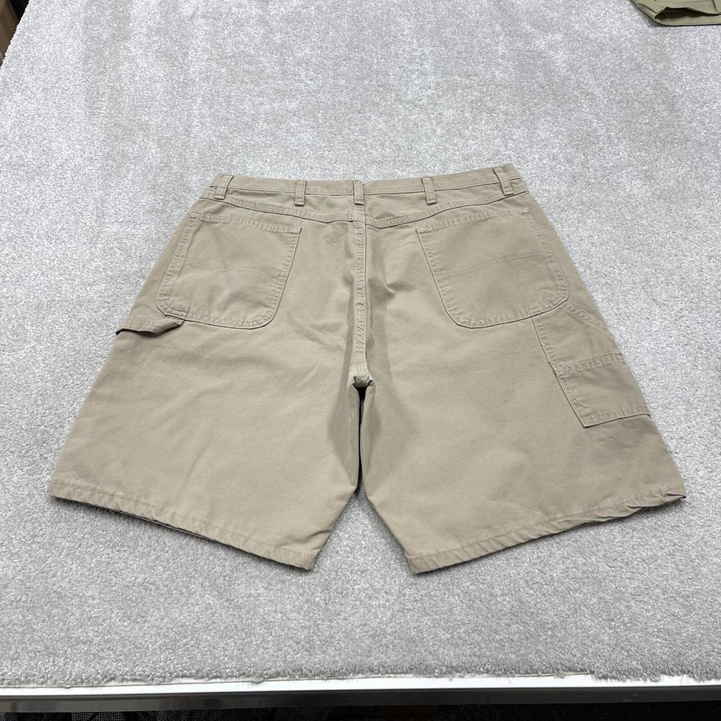 Y2K Wrangler carpenter shorts loose khaki beige W38 Cargo style summer festival shorts