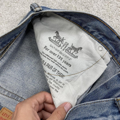 Y2K Levi’s 505 jeans straight leg washed blue #Straight fit 5 pocket pants belt loops red tab logo