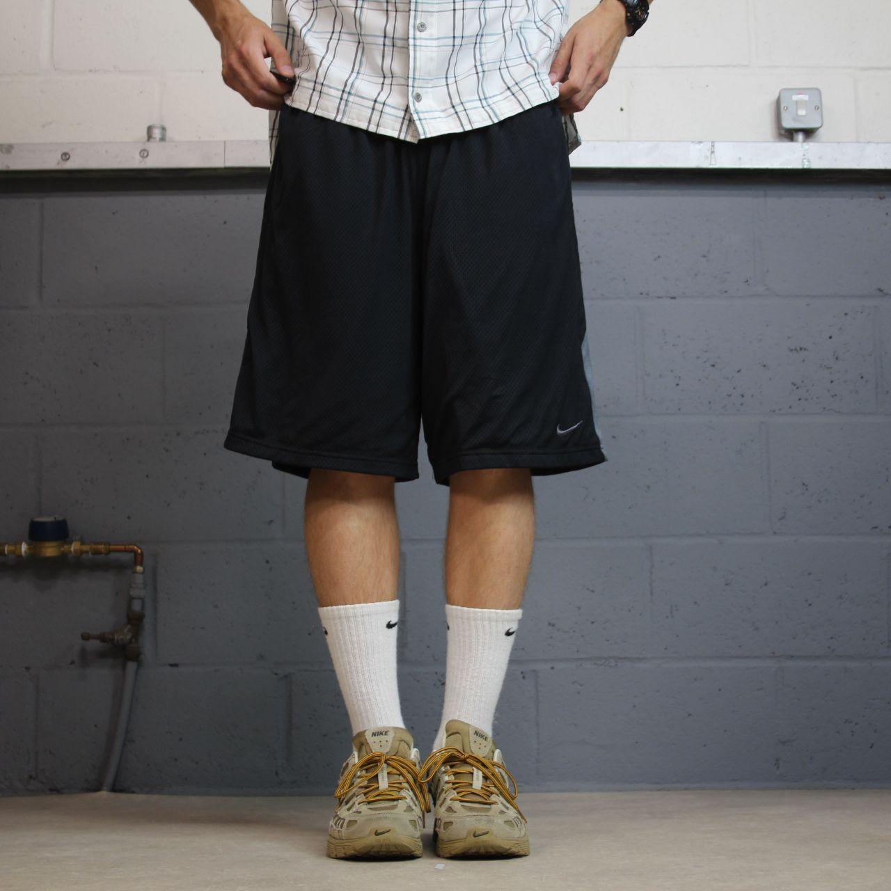 Nike sports shorts y2k blask Dri-Fit comfy floaty summer gym shorts